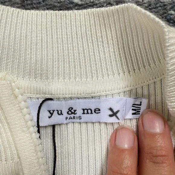 You & Me Women’s NWT long sleeve Cropped 1/4 Zip Ribbed Long Sleeve Size M/L - Picture 3 of 4